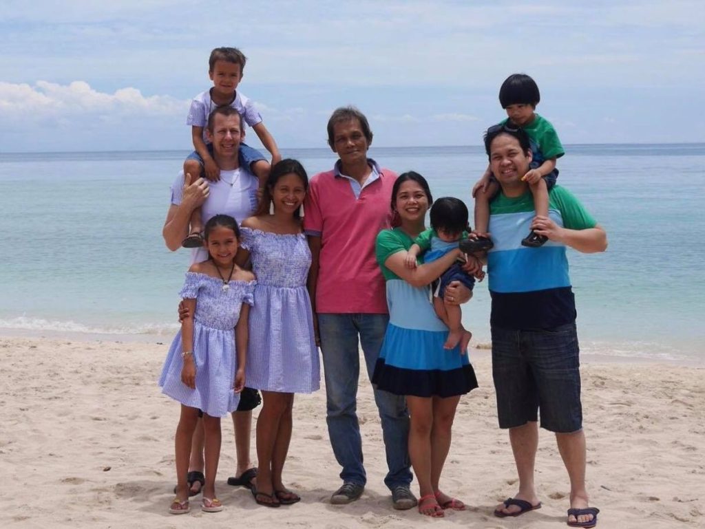 Family in Maravilla Tabuelan